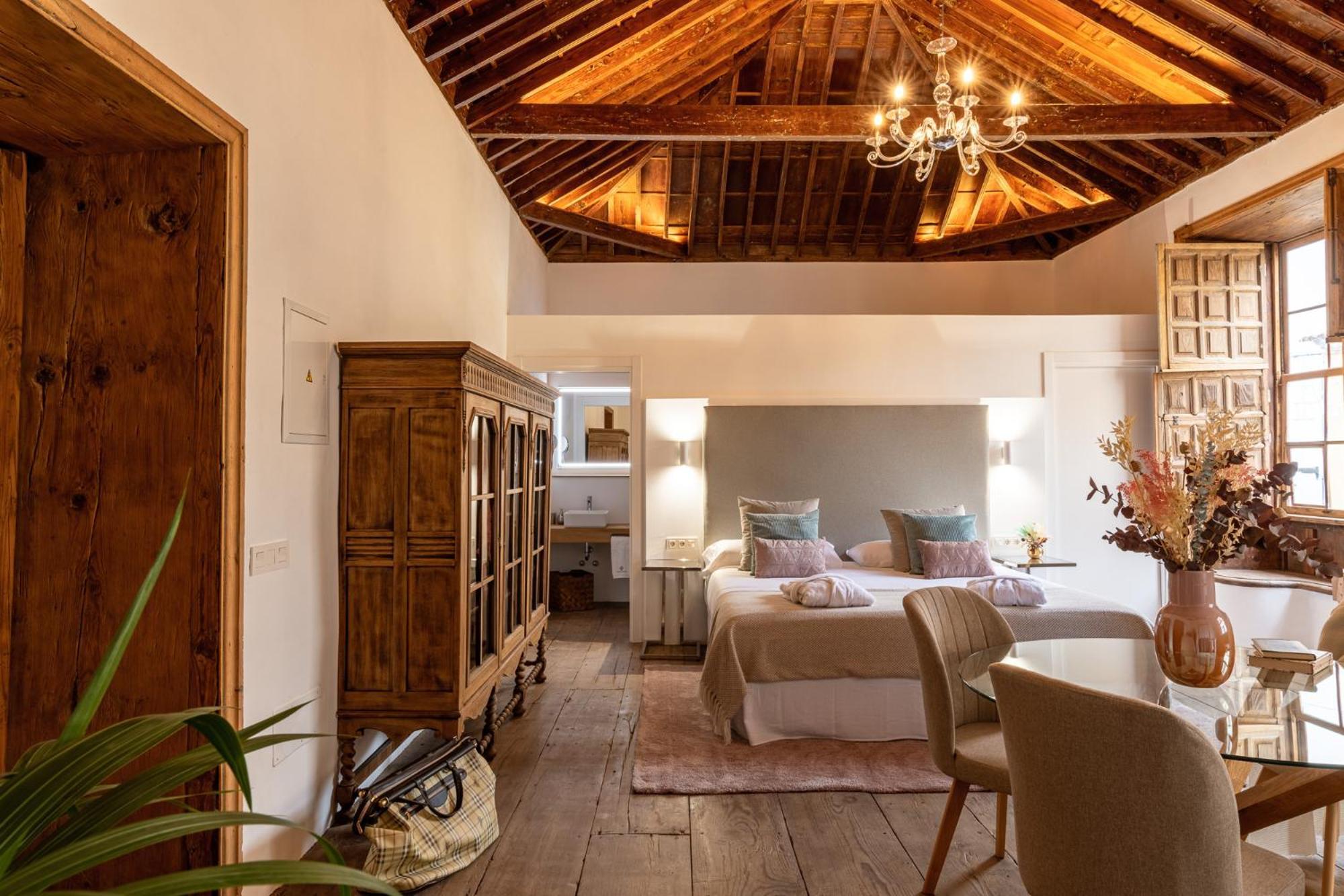 La Casa De La Camelia Hotell La Laguna  Eksteriør bilde