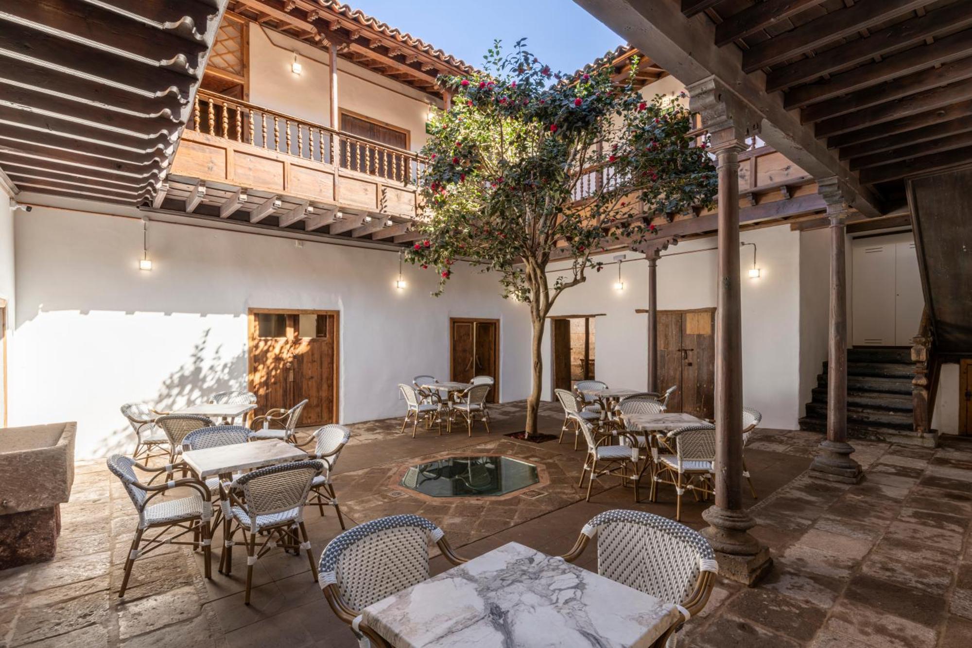 La Casa De La Camelia Hotell La Laguna  Eksteriør bilde