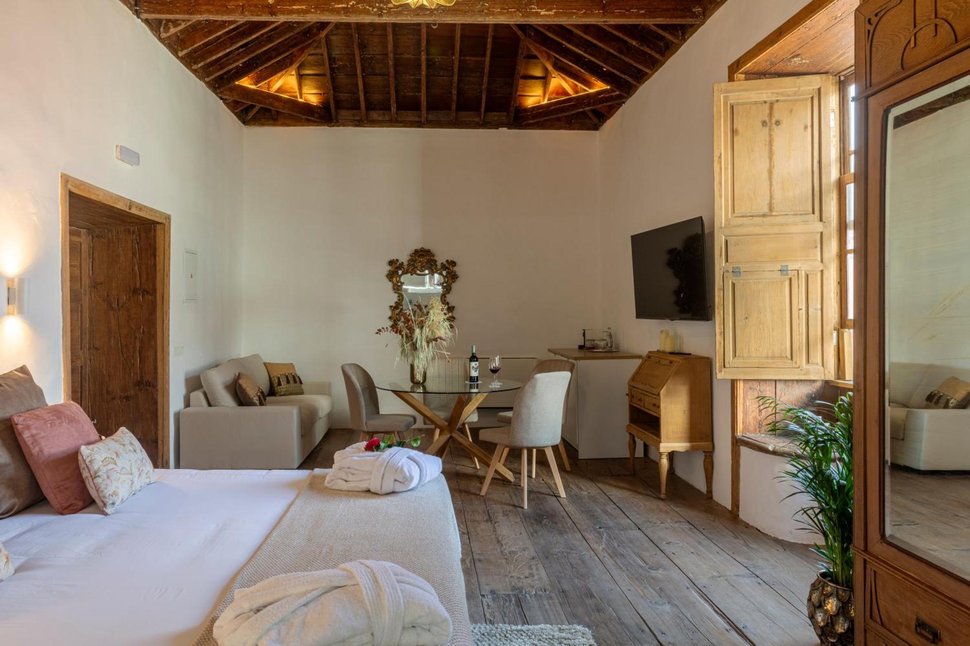 La Casa De La Camelia Hotell La Laguna  Eksteriør bilde
